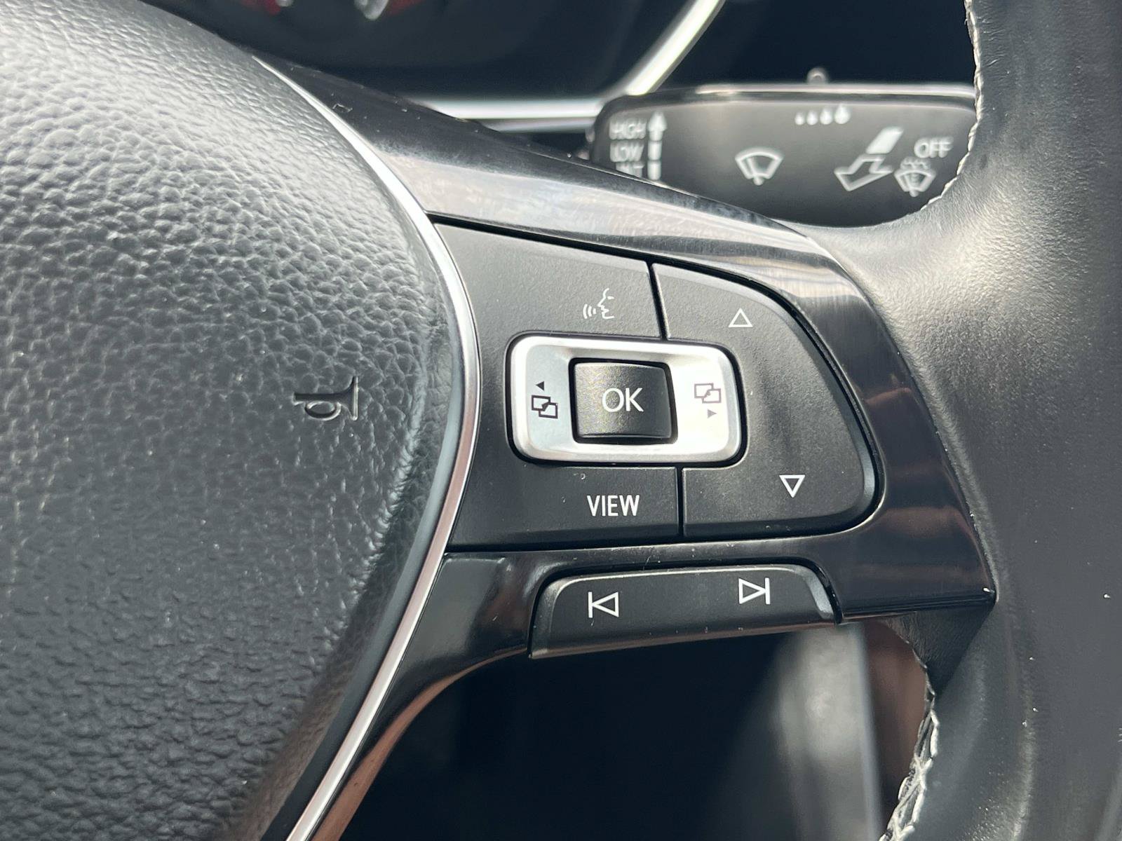 Used 2019 Volkswagen Jetta R-Line w/ R-Line Cold Weather Package FWD image 10