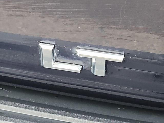 Used 2021 Chevrolet Tahoe LT w/ LT Signature Package image 35