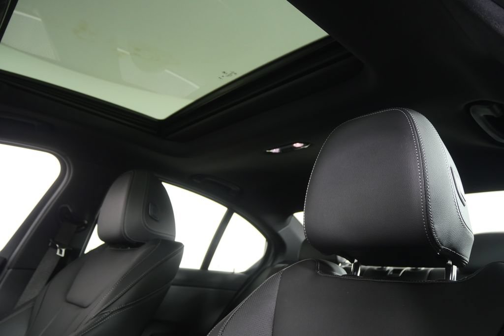 Certified 2025 BMW 330i Sedan RWD image 11