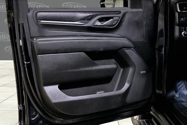 Used 2022 GMC Yukon Denali AWD/4WD image 13