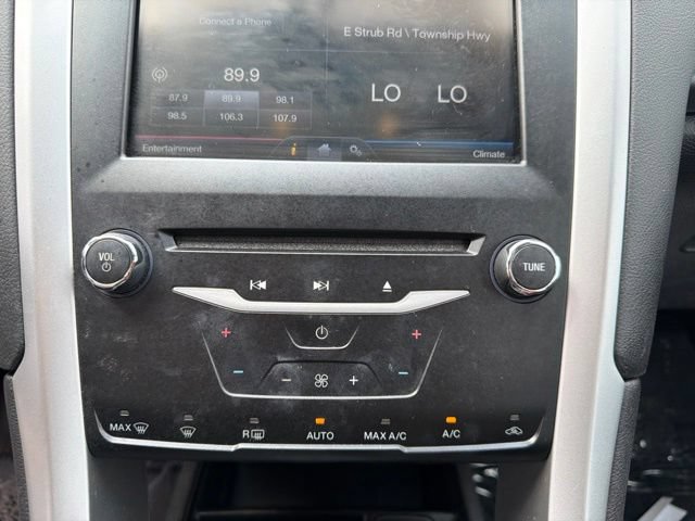 Used 2014 Ford Fusion SE FWD image 25