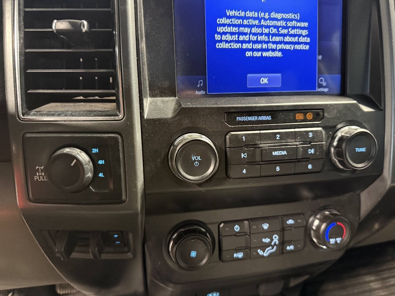 Used 2022 Ford F250 XLT w/ XLT Value Package AWD/4WD image 11