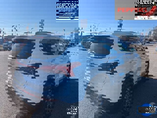 Used 2023 Hyundai Santa Fe SEL image 6