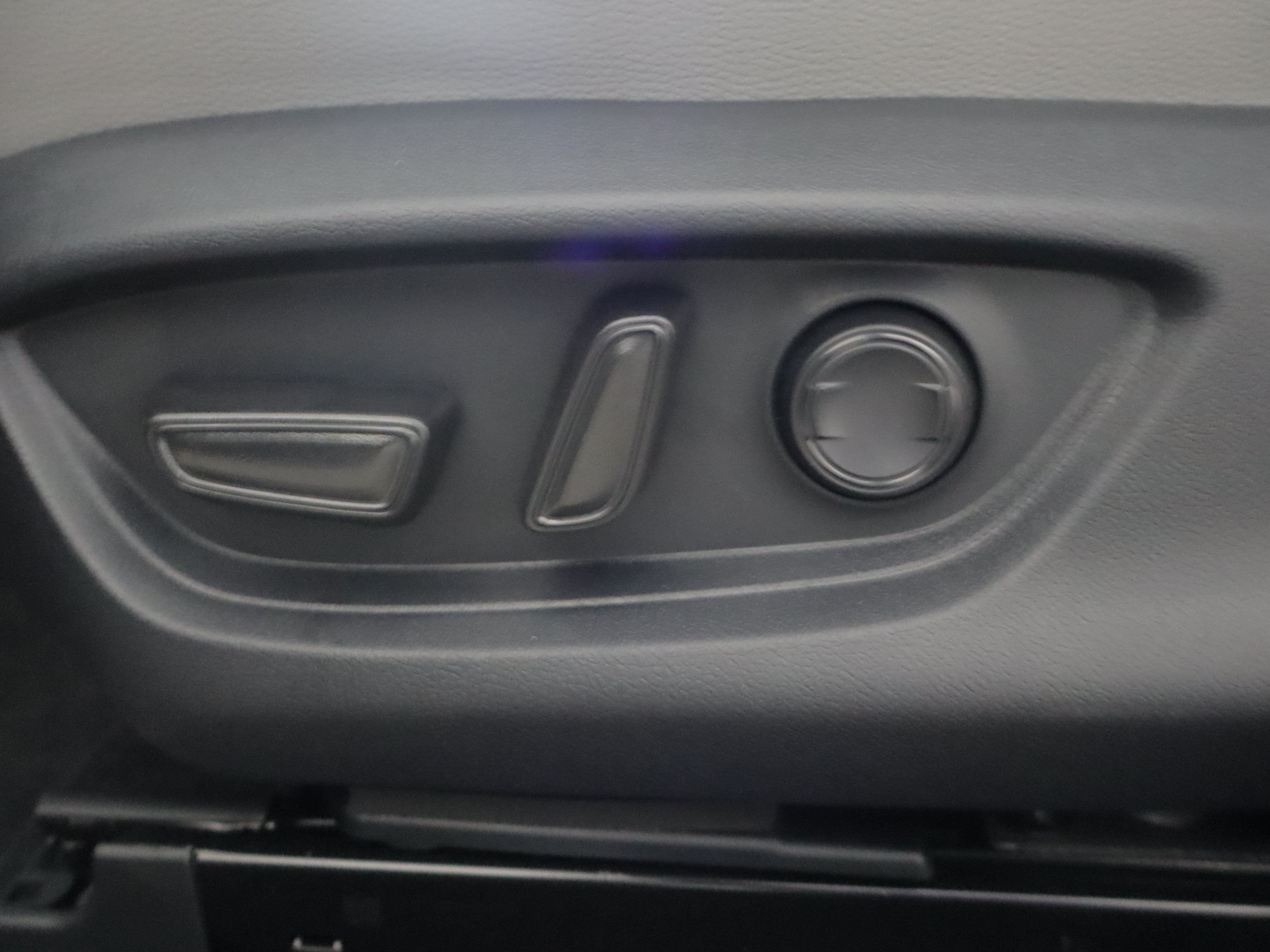 New 2026 Toyota Camry SE FWD image 13