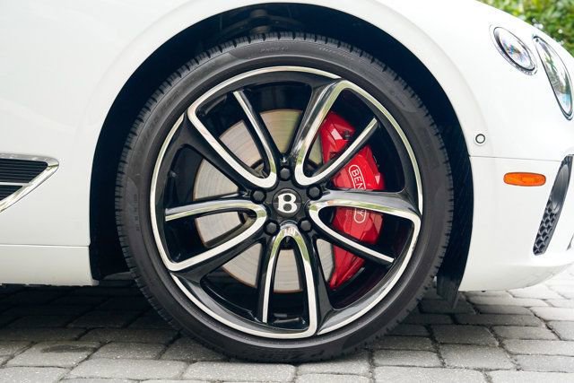 Used 2024 Bentley Continental GT V8 image 35