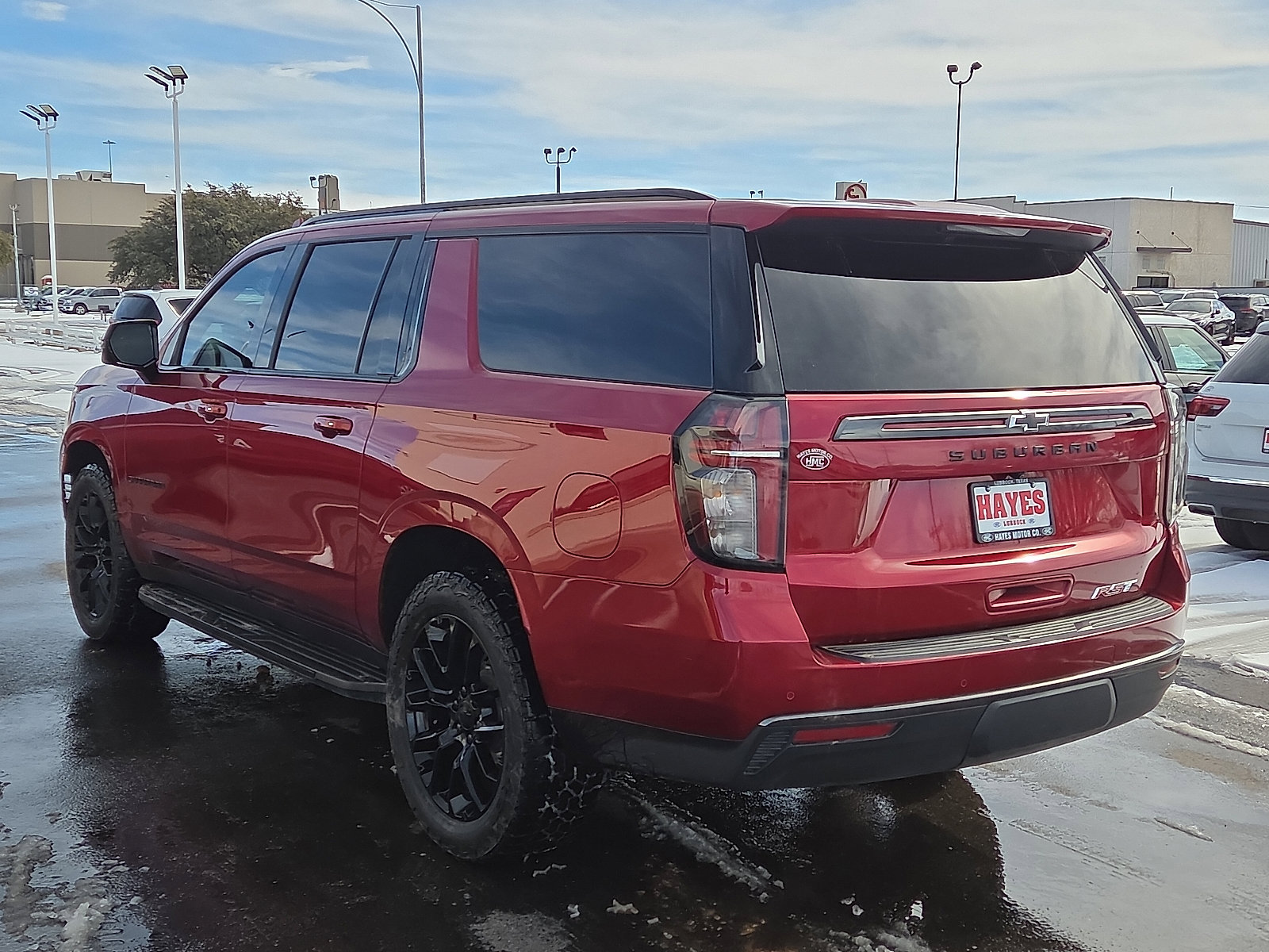 Used 2022 Chevrolet Suburban RST w/ Luxury Package image 3
