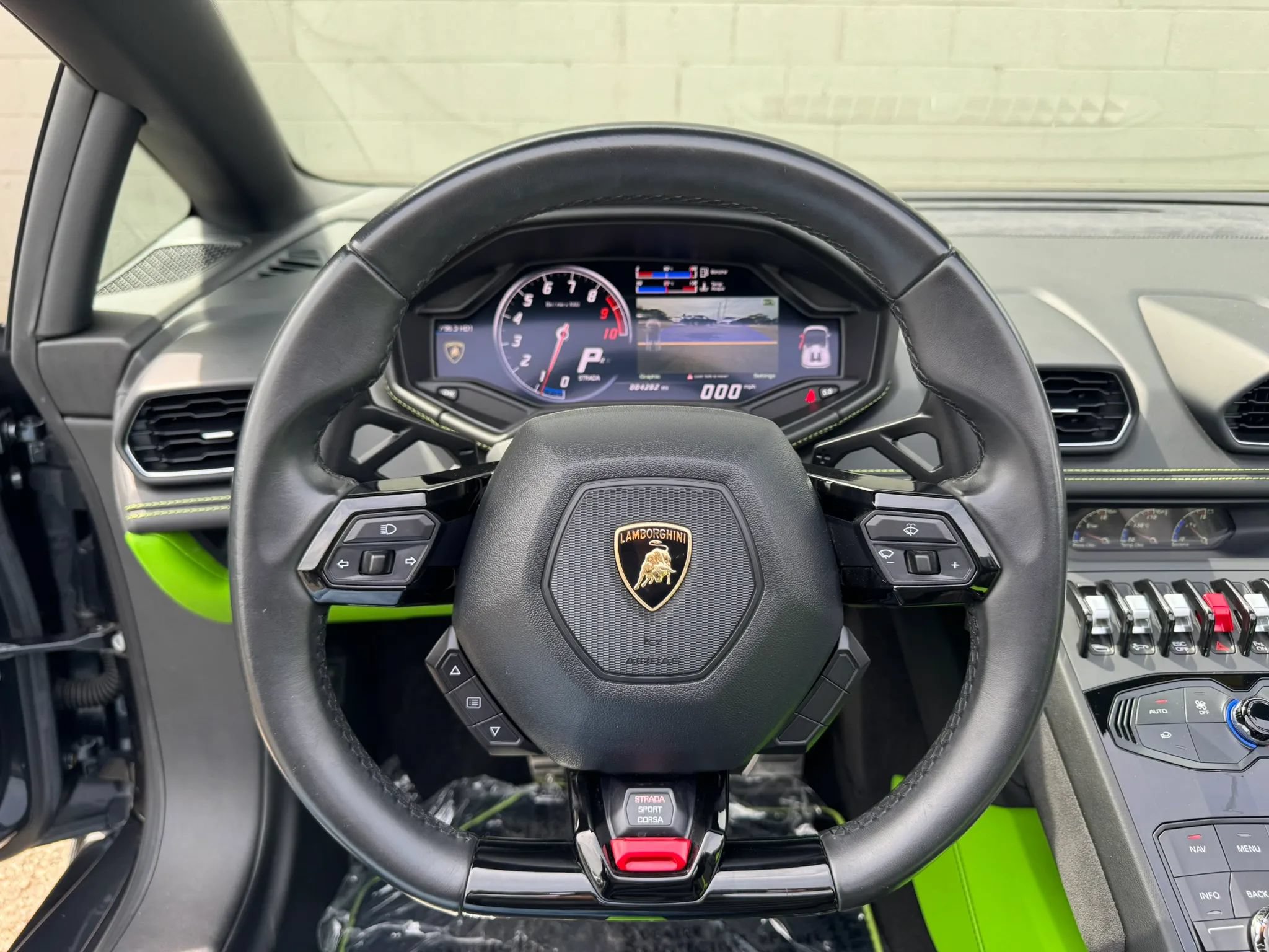 Used 2017 Lamborghini Huracan LP 610-4 AWD/4WD image 51