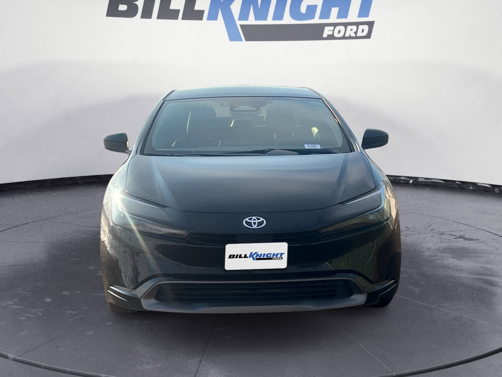 Used 2024 Toyota Prius XLE image 9