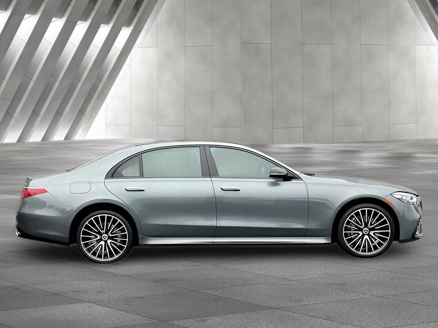 Used 2024 Mercedes-Benz S 580 4MATIC Sedan image 6