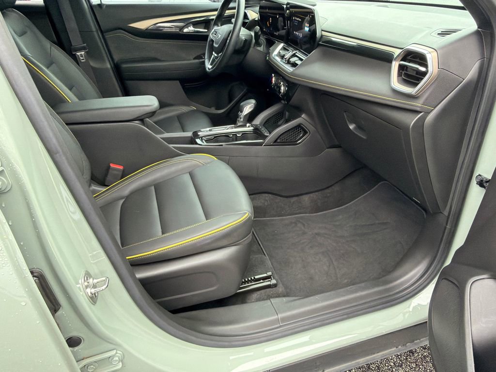 Used 2024 Chevrolet TrailBlazer ACTIV w/ Driver Confidence Package FWD image 13