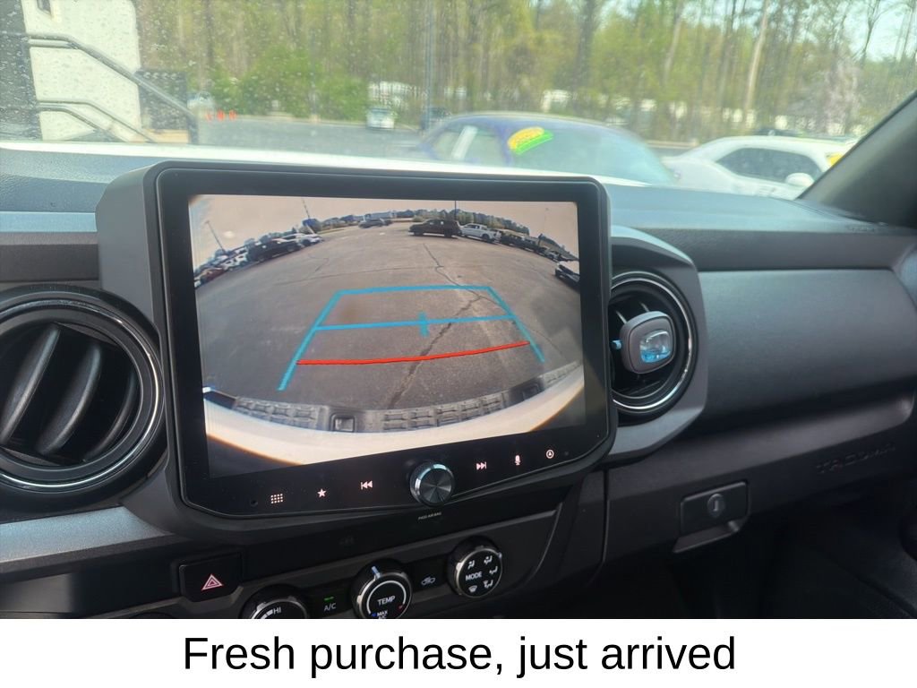 Used 2020 Toyota Tacoma TRD Off-Road image 13