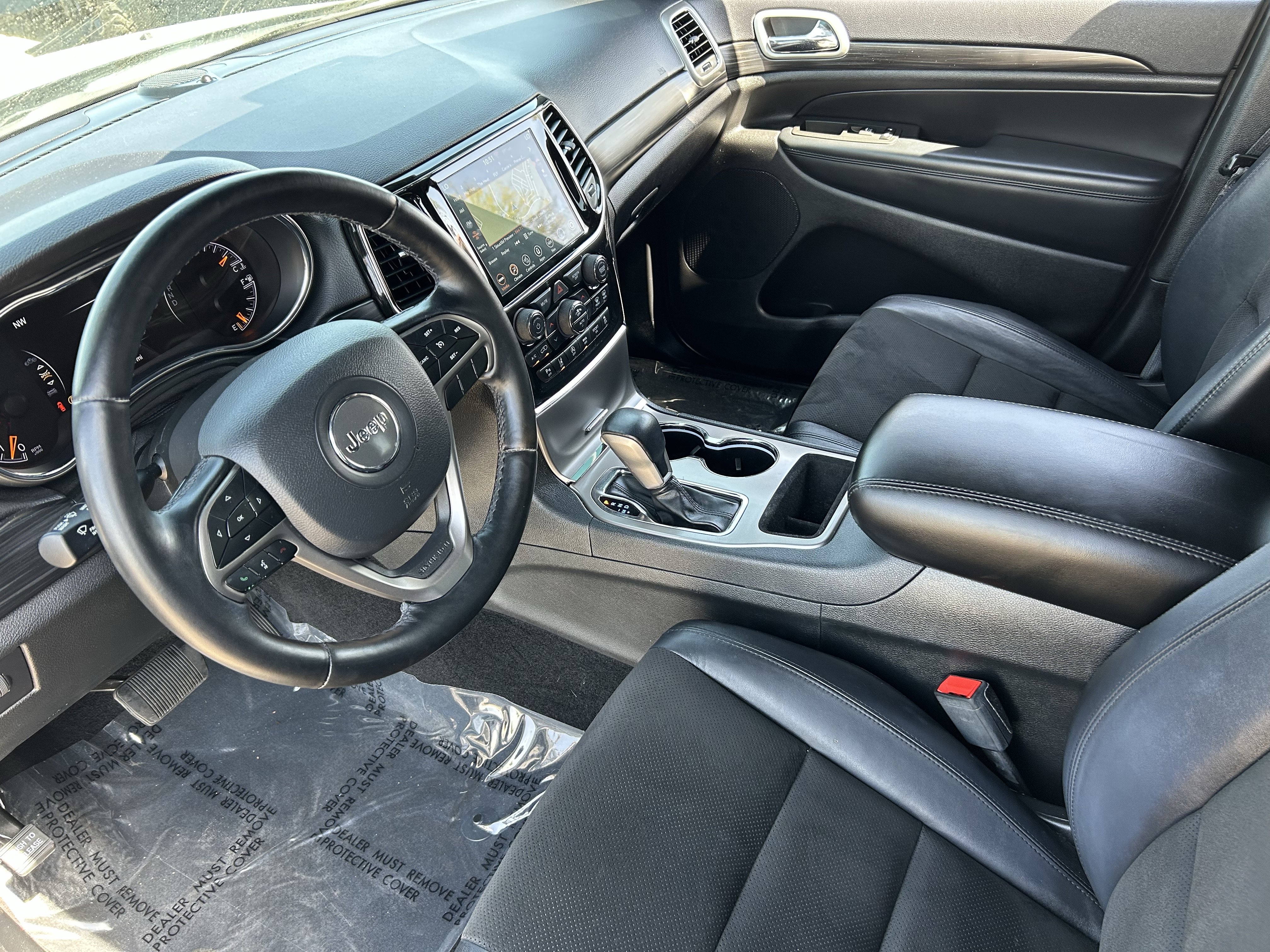 Certified 2021 Jeep Grand Cherokee Laredo X AWD/4WD image 18