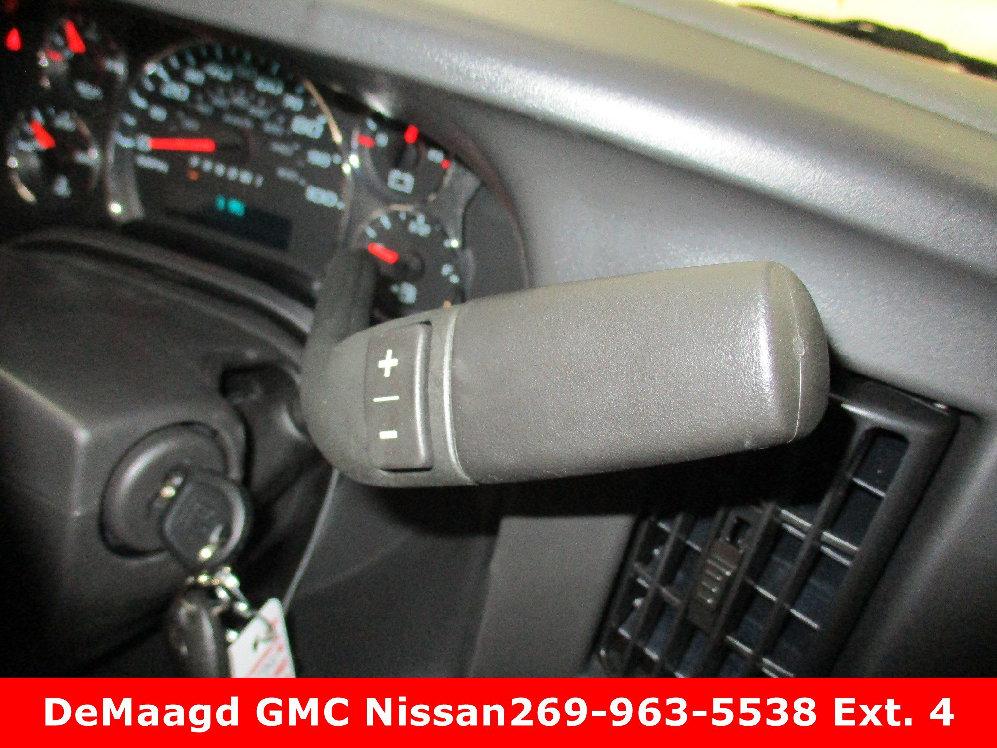 New 2025 GMC Savana 3500 image 19