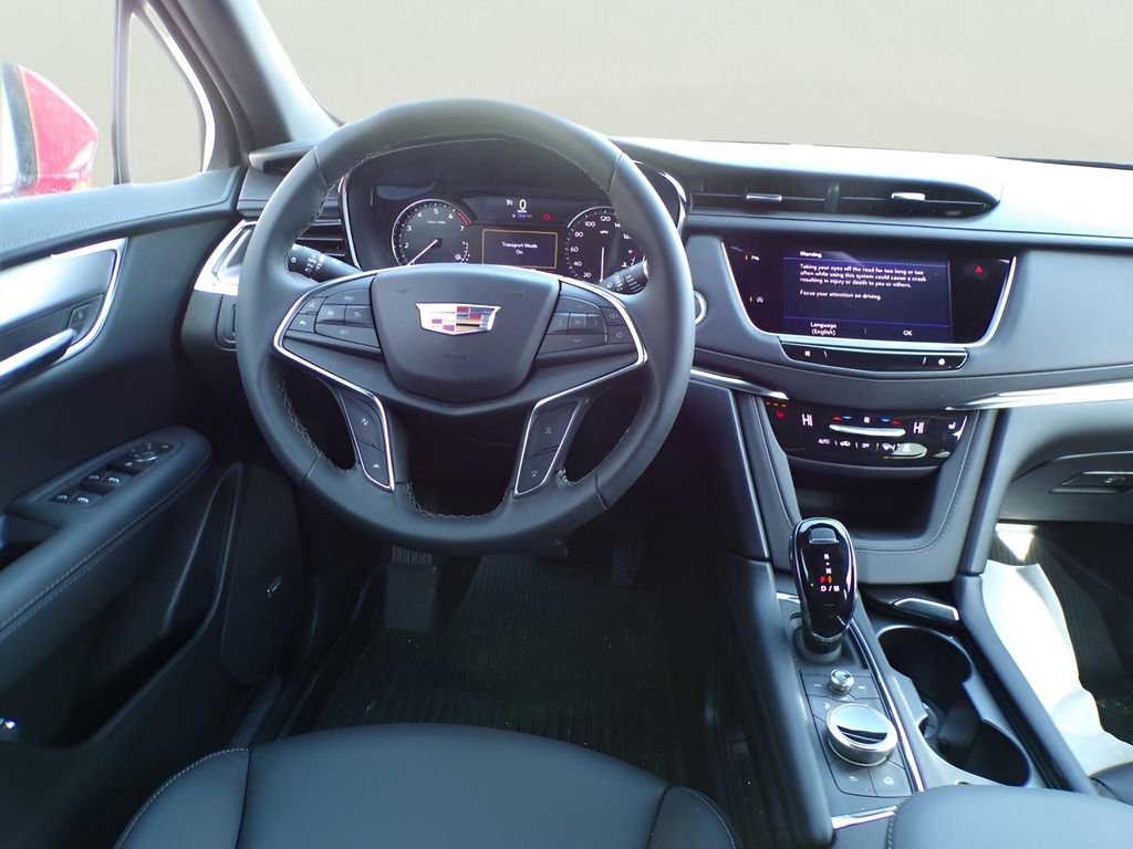 New 2026 Cadillac XT5 Luxury w/ LPO, Floor Liner Package image 9