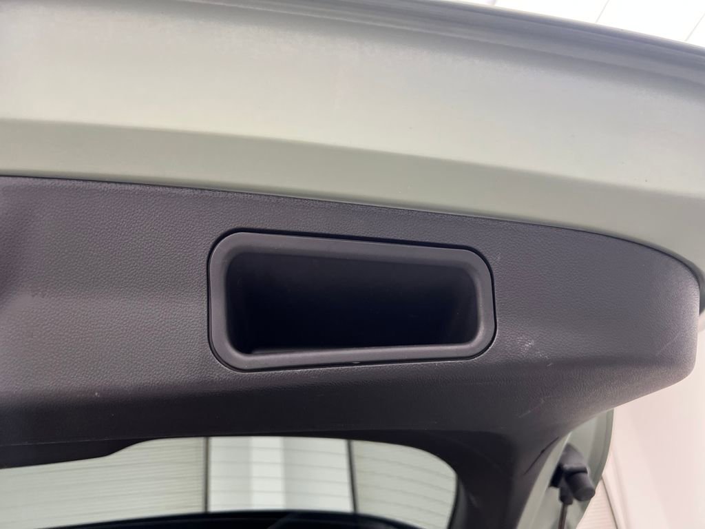 Used 2025 Chevrolet TrailBlazer LT image 32