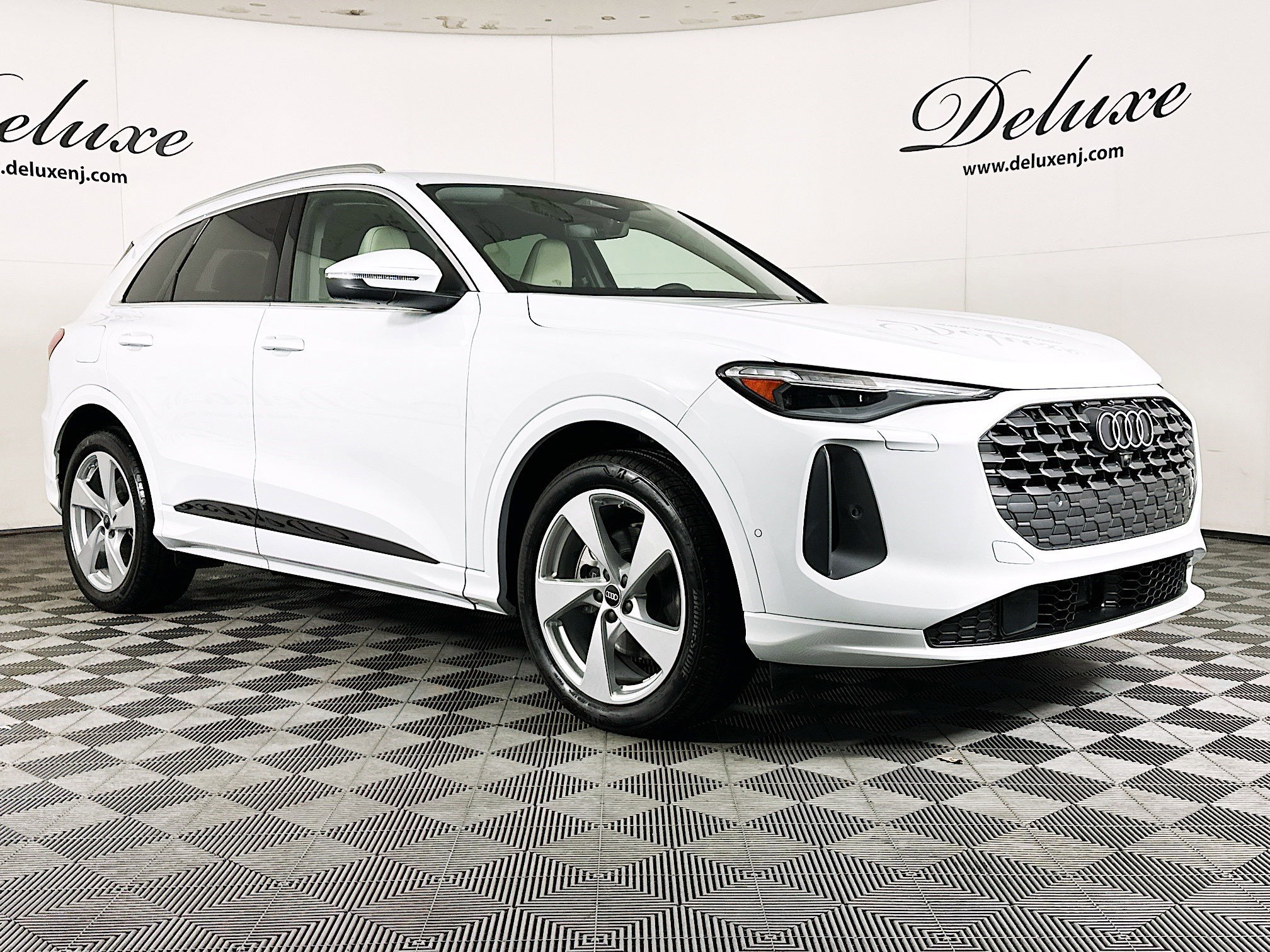 Used 2025 Audi Q5 Prestige