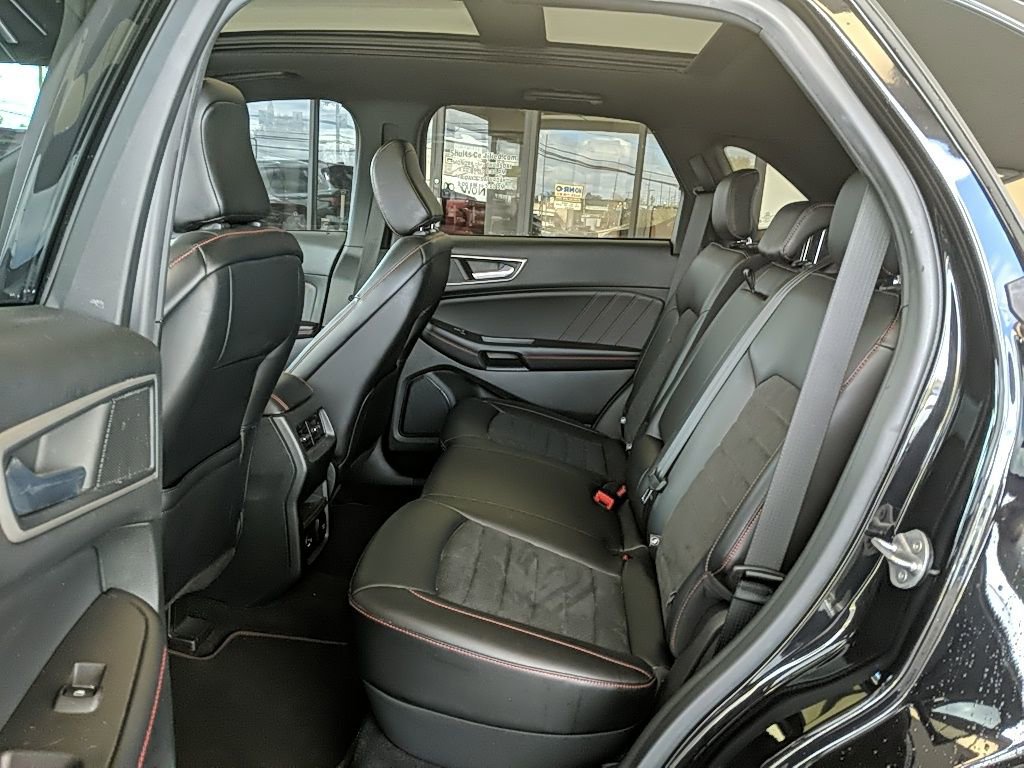 Used 2022 Ford Edge ST-Line AWD/4WD image 14