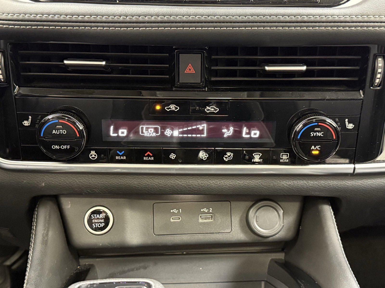 Used 2022 Nissan Rogue SL w/ SL Premium Package image 24