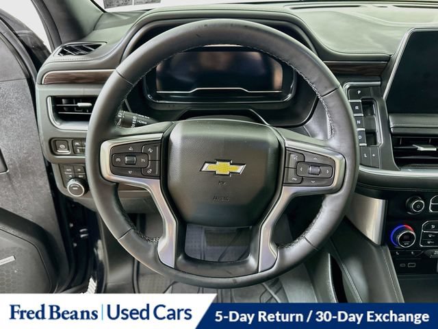 Used 2023 Chevrolet Suburban LT w/ LT Signature Plus Package AWD/4WD image 17