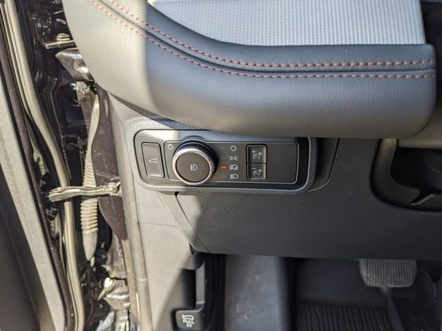 Used 2025 Ford Explorer Active w/ Active Comfort Package AWD/4WD image 32