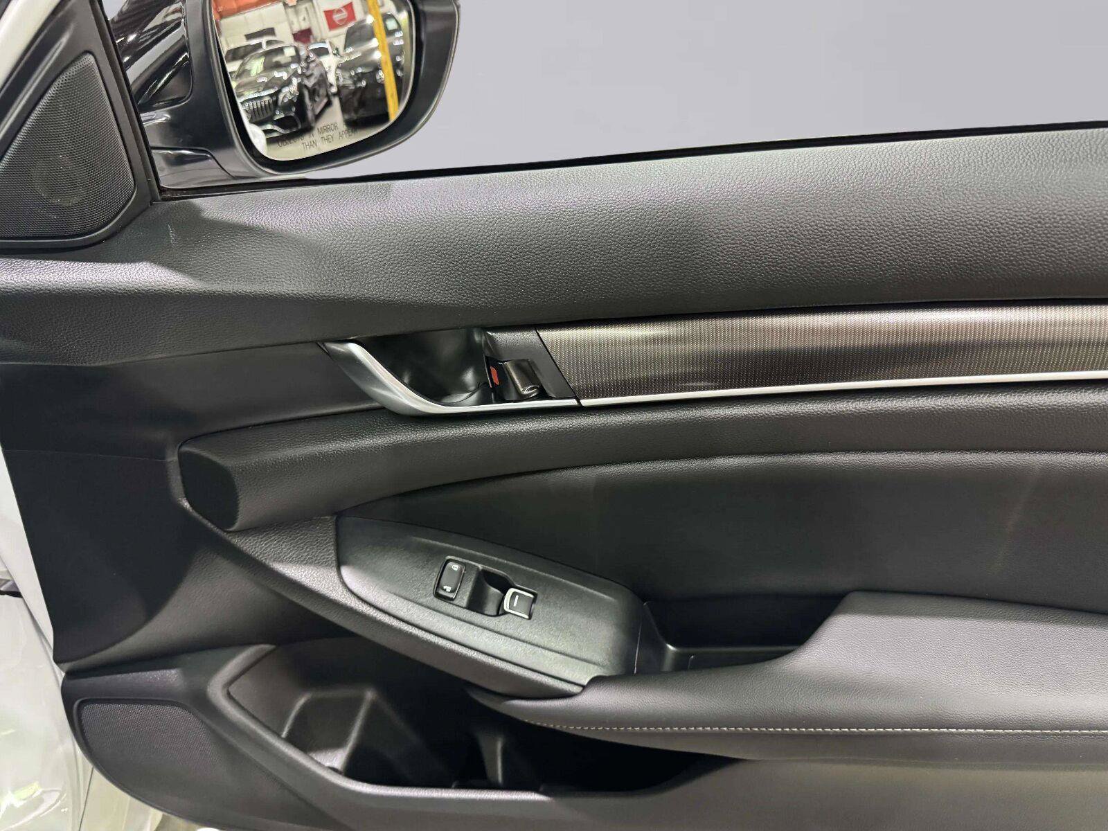 Used 2022 Honda Accord Sport image 39
