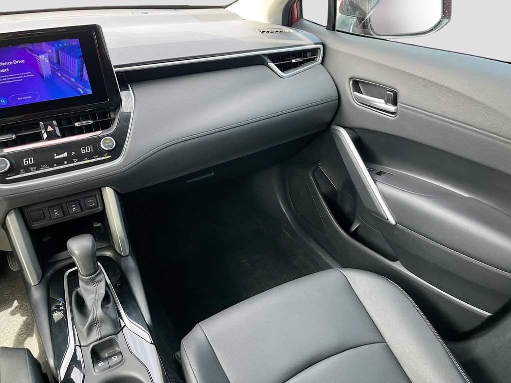 Used 2024 Toyota Corolla Cross XLE w/ Convenience Package FWD image 23