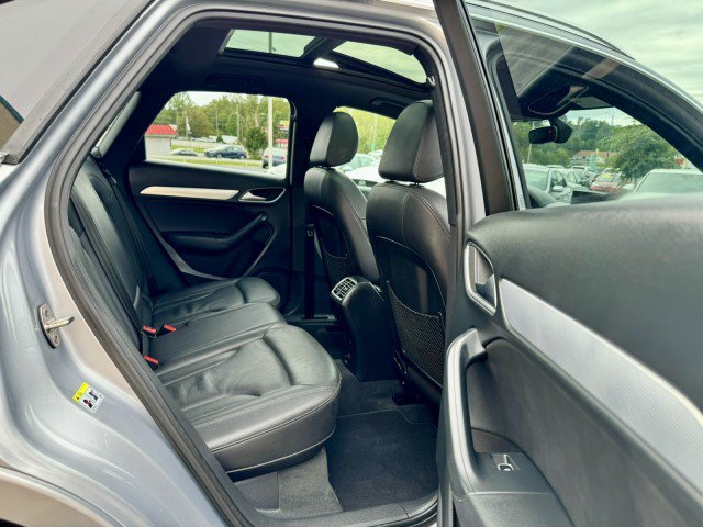 Used 2018 Audi Q3 2.0T Premium Plus AWD/4WD image 22