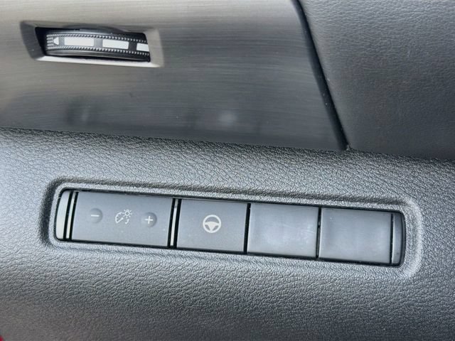 Used 2023 Nissan Pathfinder Rock Creek AWD/4WD image 34