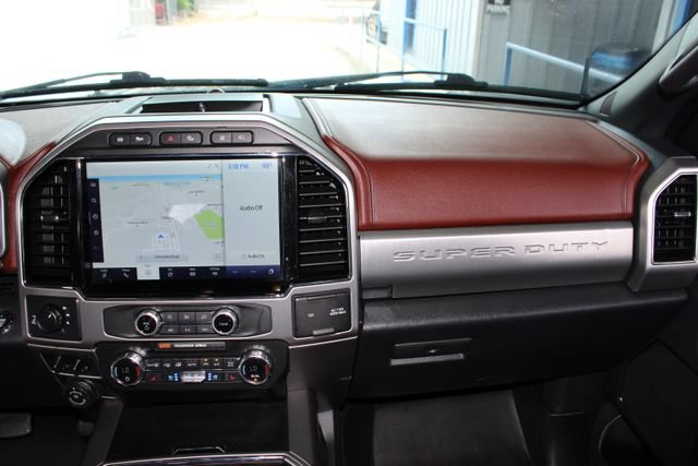 Used 2022 Ford F350 Platinum w/ Tremor Off-Road Package AWD/4WD image 27