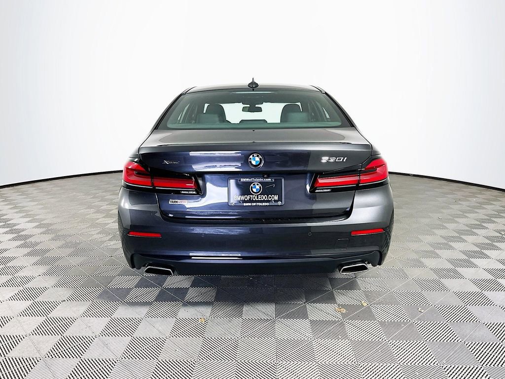 Used 2021 BMW 530i xDrive w/ Convenience Package image 8