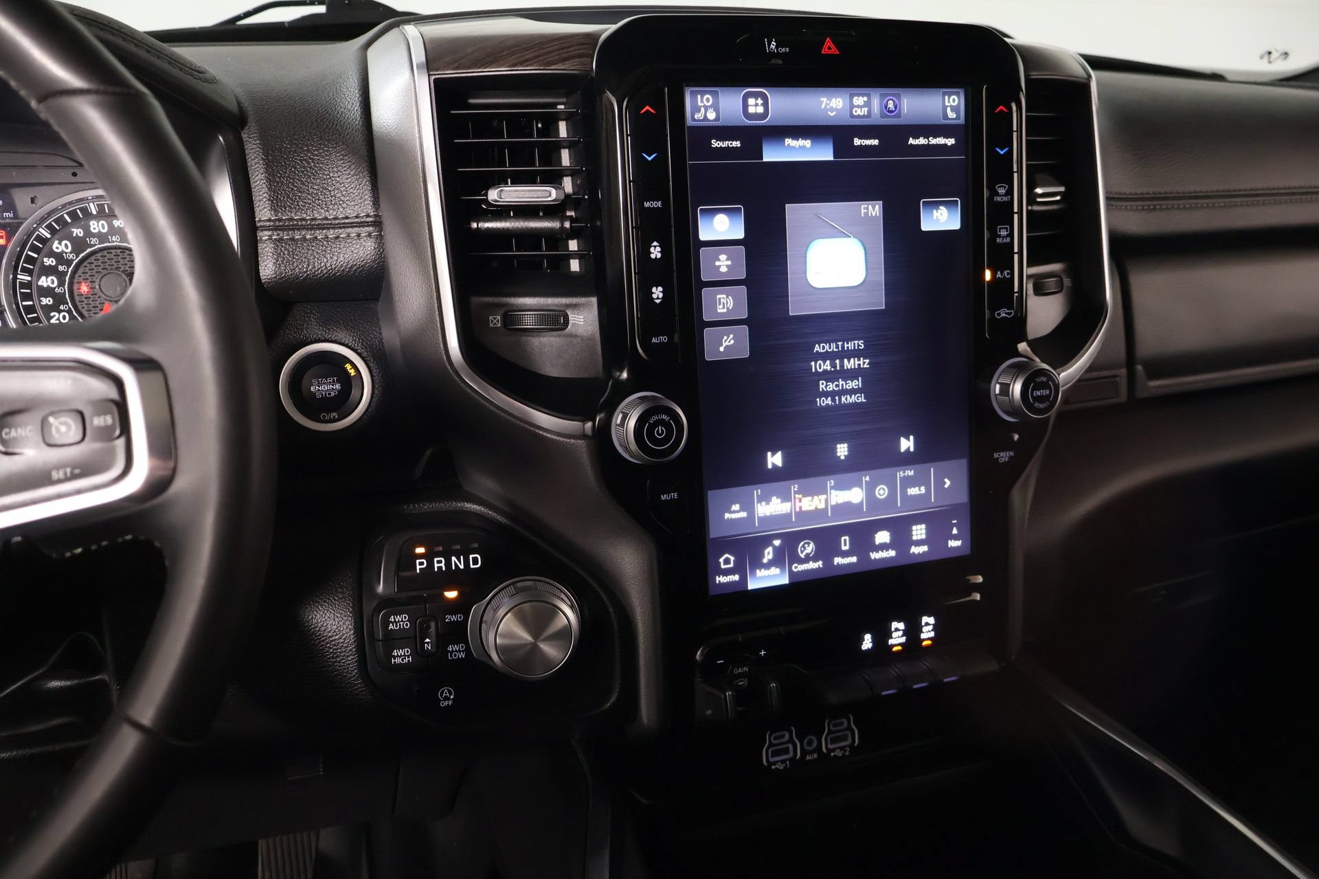 Used 2025 RAM 1500 Laramie w/ Laramie Southwest Edition AWD/4WD image 5