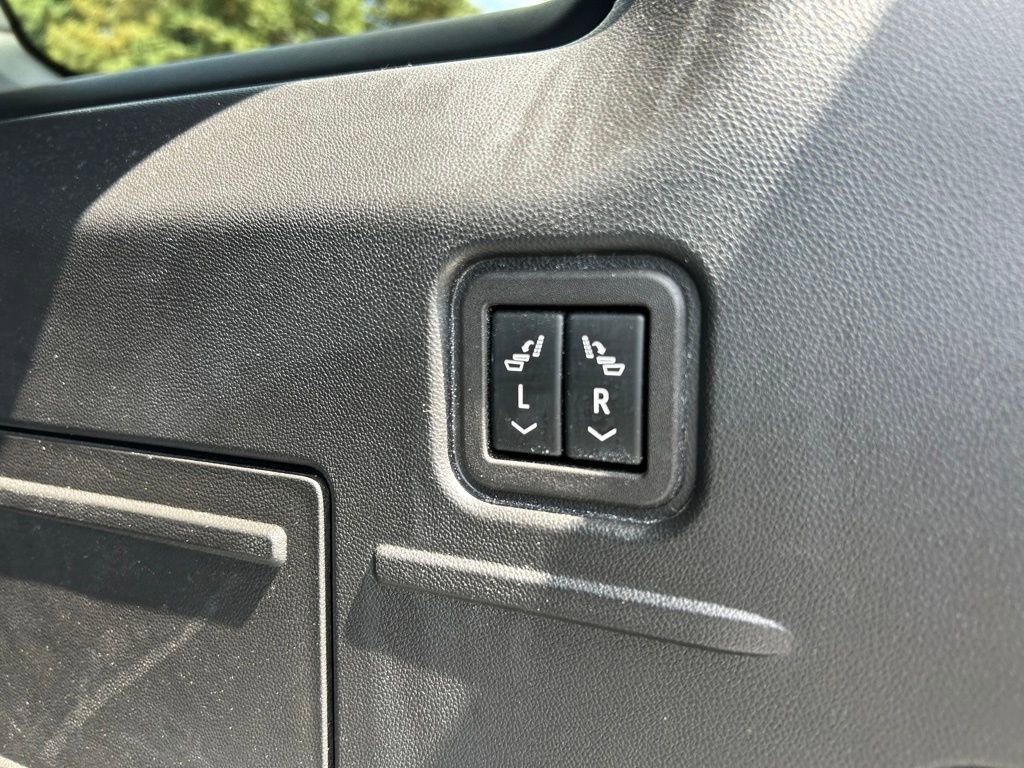 Used 2024 GMC Hummer EV 3X image 48