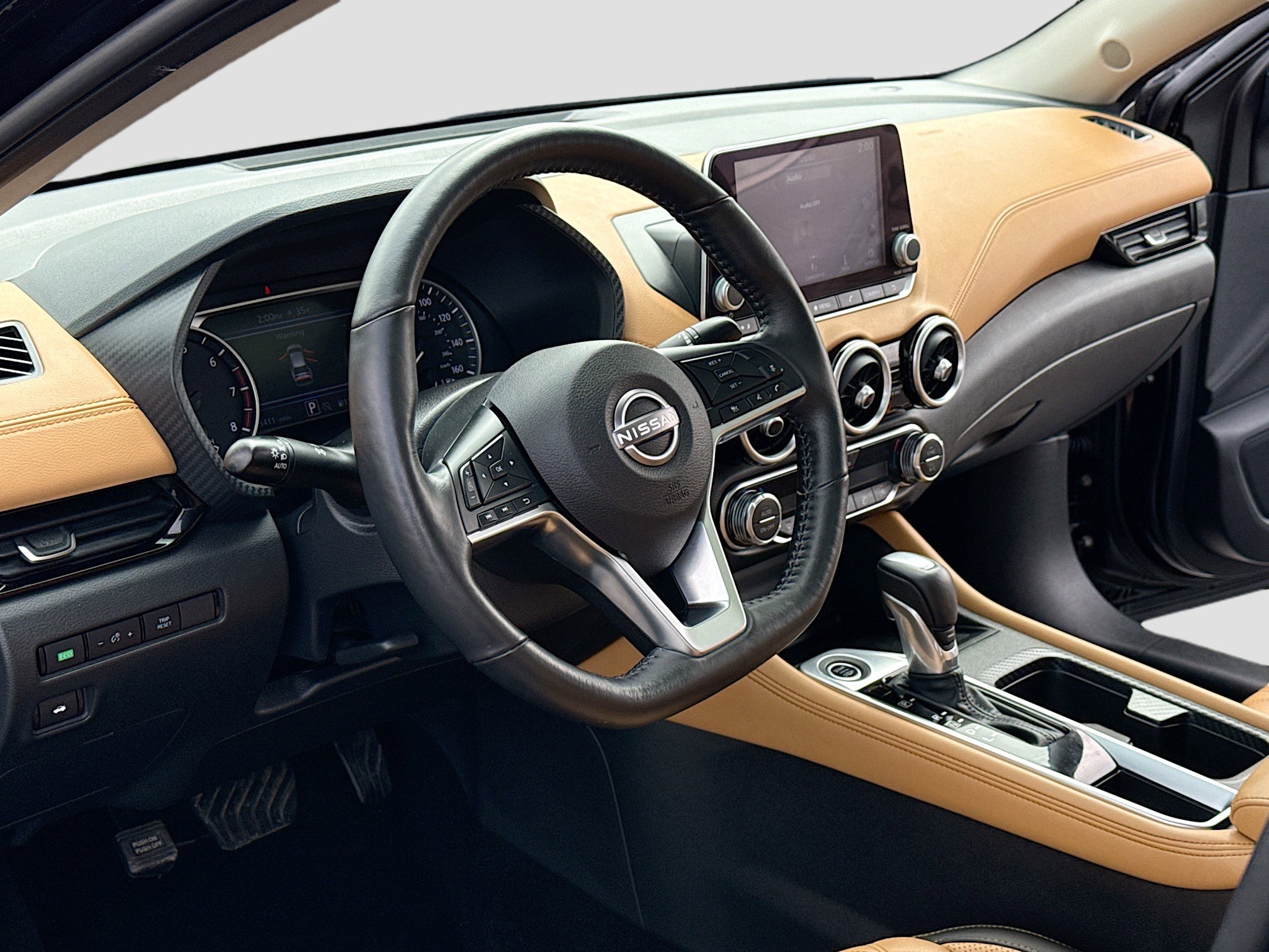 Used 2025 Nissan Sentra SV w/ SV Premium Package image 4