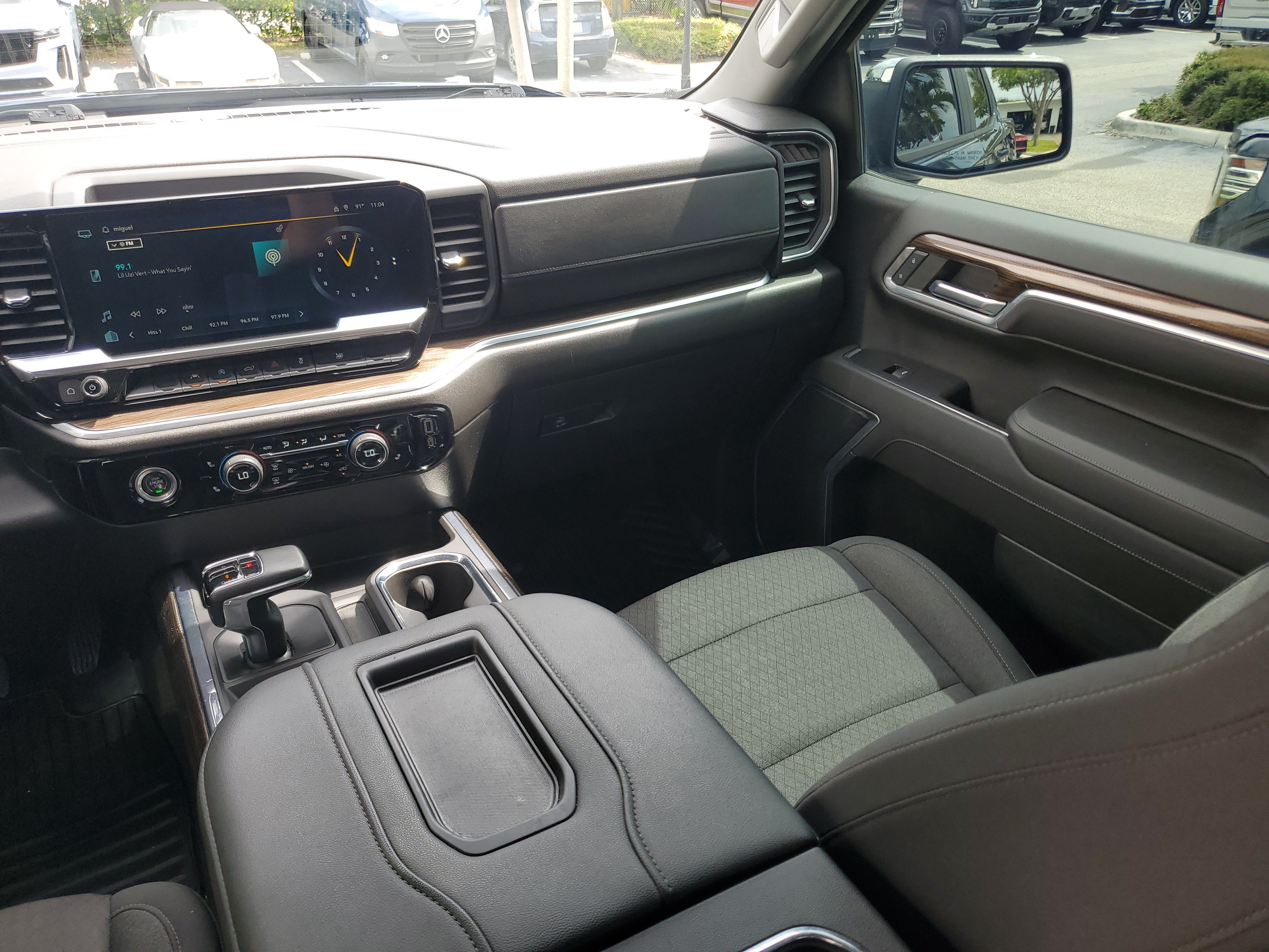 Used 2022 Chevrolet Silverado 1500 LT RWD image 17