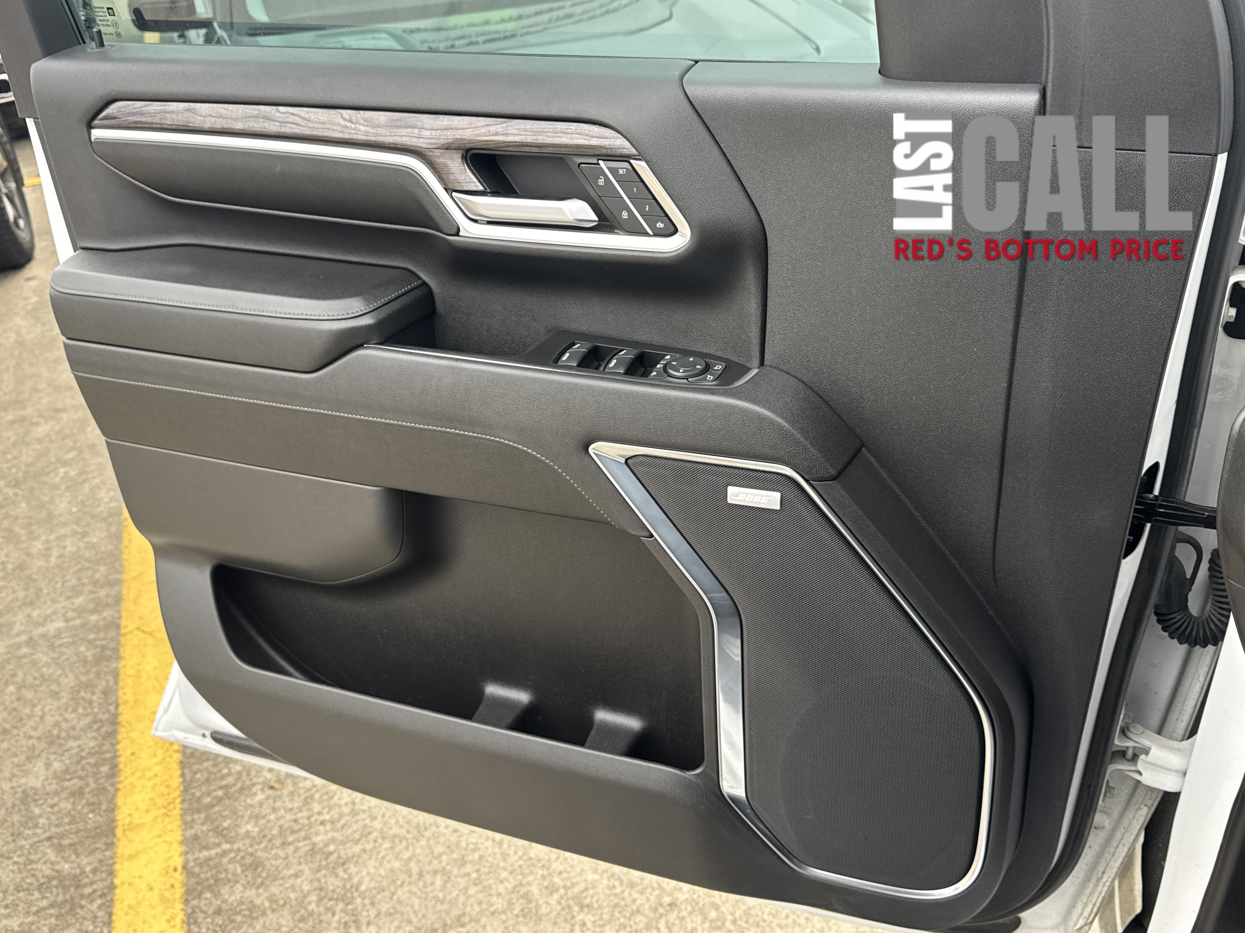 Used 2024 Chevrolet Silverado 2500 LTZ w/ LTZ Plus Package image 26