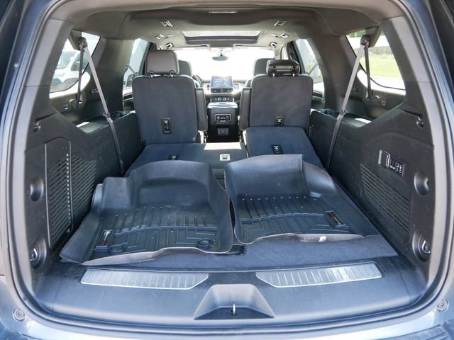 Used 2021 Chevrolet Suburban Premier w/ Premium Package AWD/4WD image 13