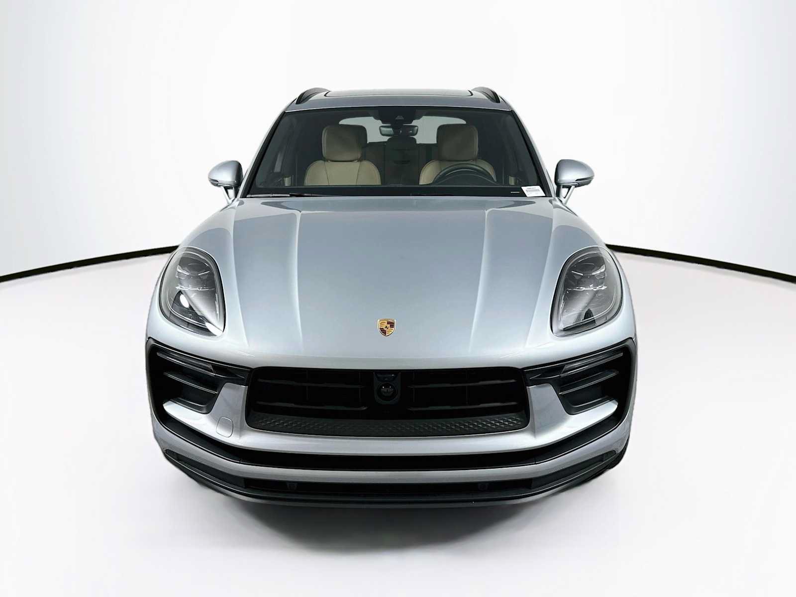 New 2026 Porsche Macan AWD/4WD image 6