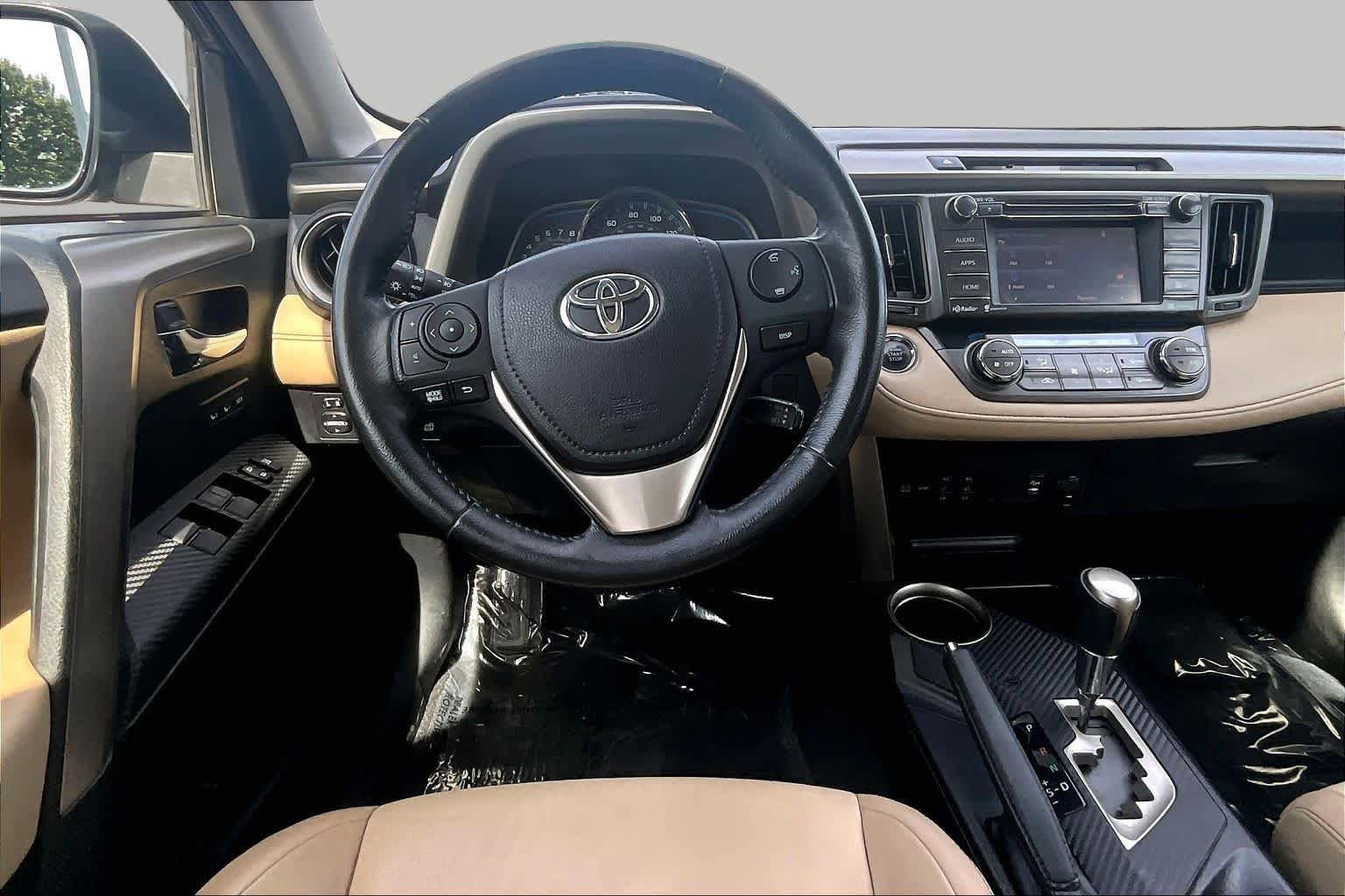 Used 2015 Toyota RAV4 Limited w/ Technology Package AWD/4WD image 6