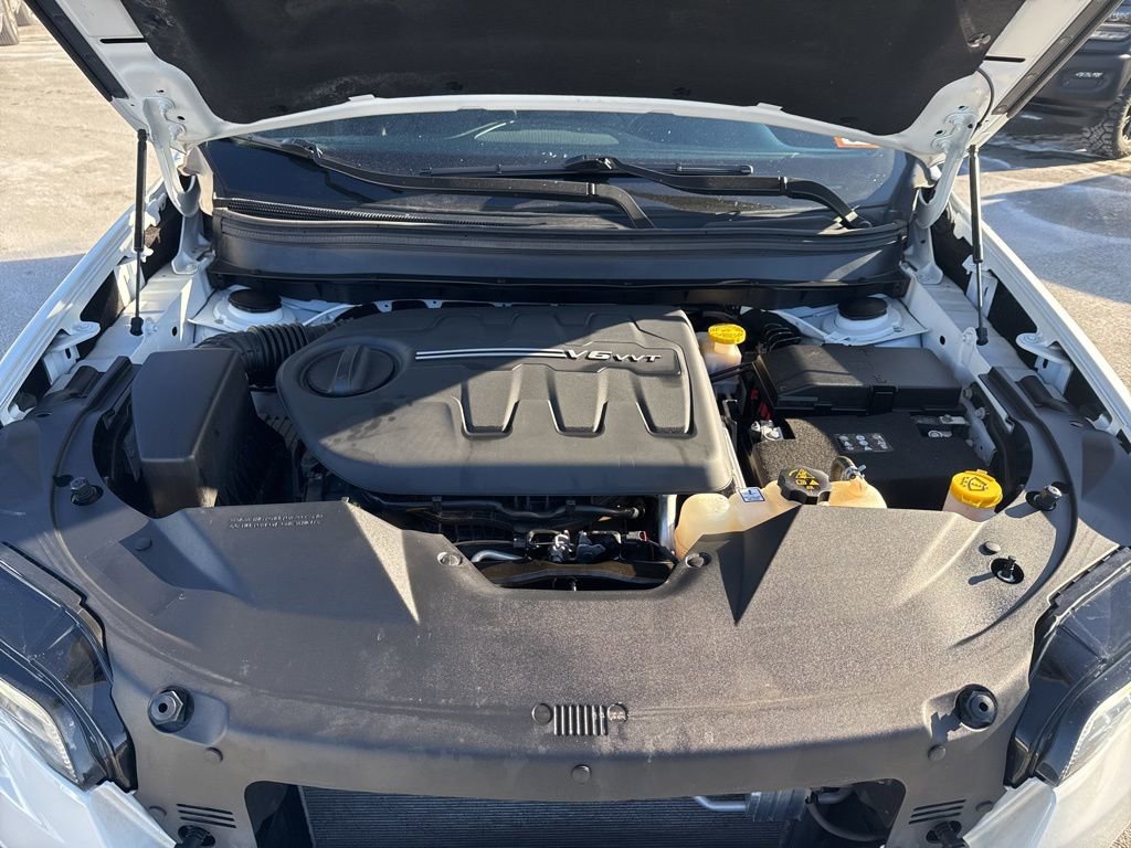 Certified 2021 Jeep Cherokee Latitude Lux 80th Anniv w/ Quick Order Package 26U 80TH image 10