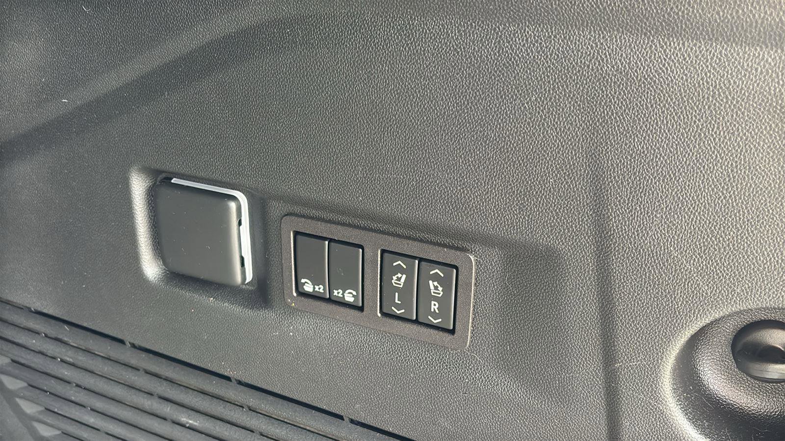 Certified 2023 GMC Yukon Denali Ultimate image 20