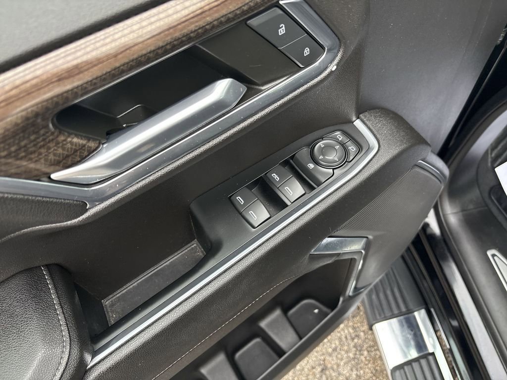 Used 2023 Chevrolet Silverado 1500 LT AWD/4WD image 15
