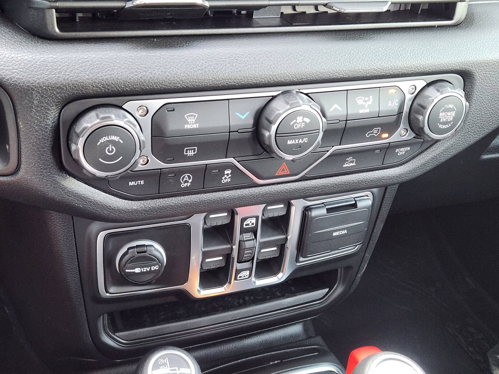 New 2026 Jeep Wrangler Unlimited Sport AWD/4WD image 18