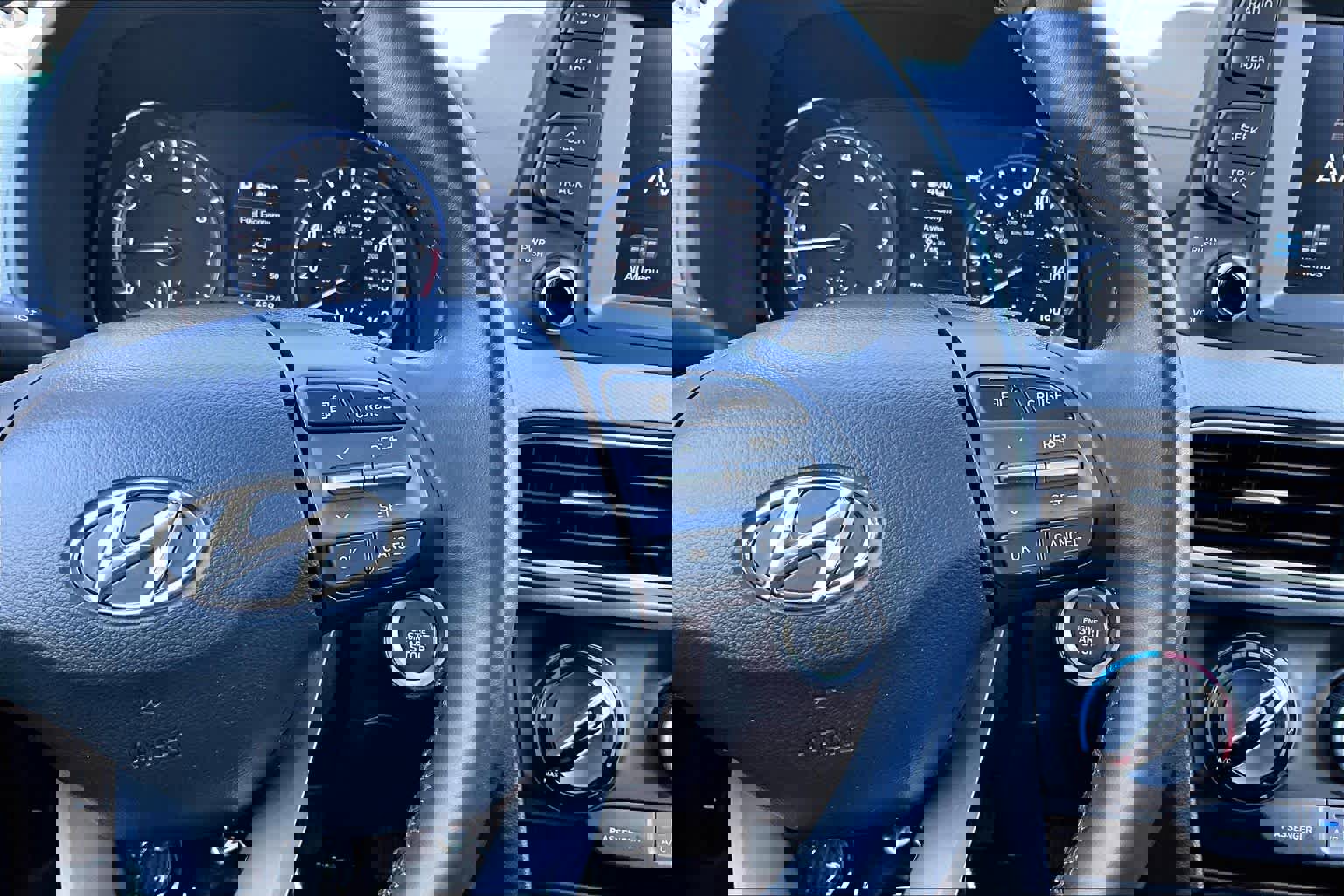 Used 2019 Hyundai Kona SEL image 24