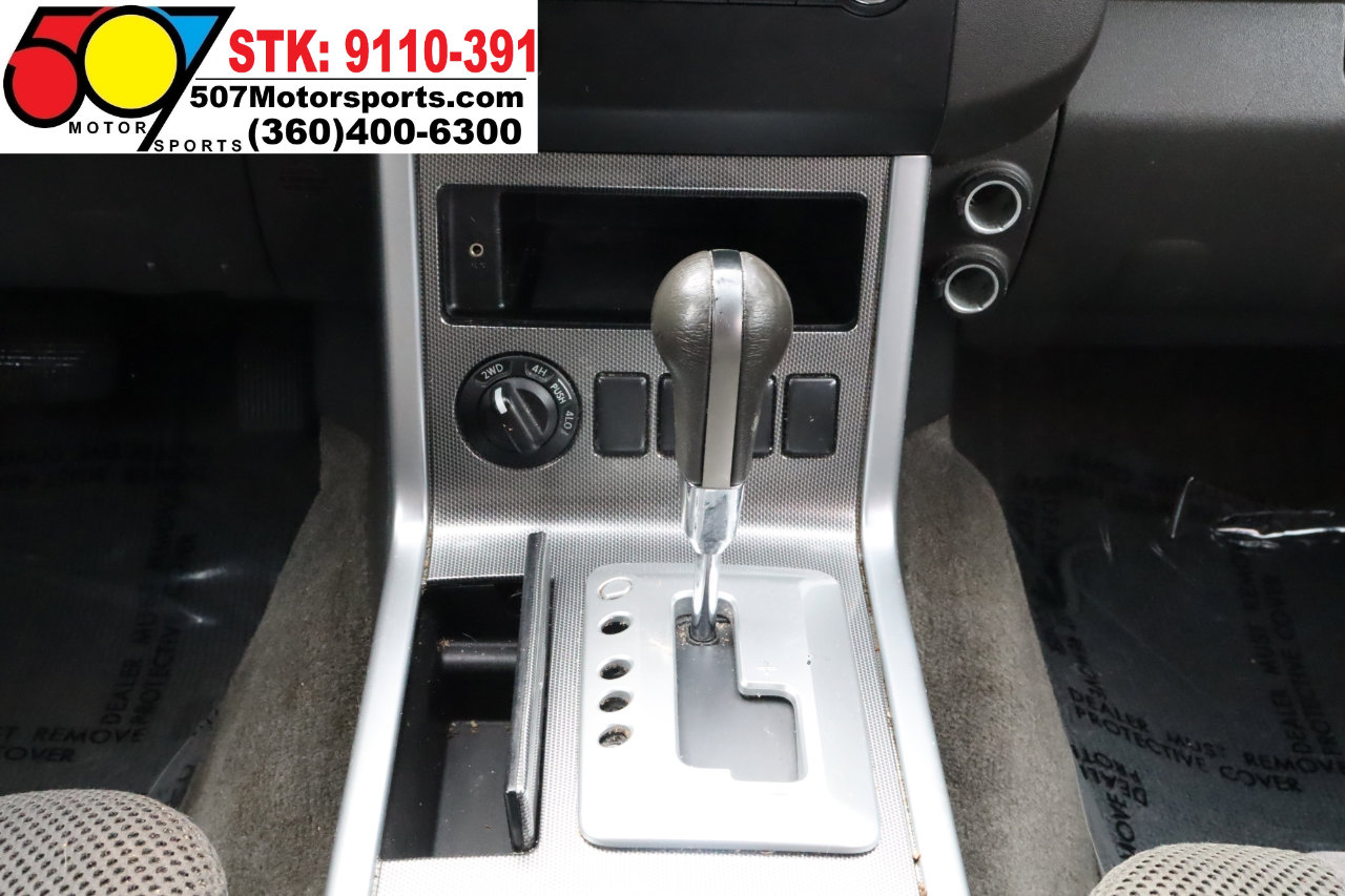 Used 2011 Nissan Pathfinder SV image 19