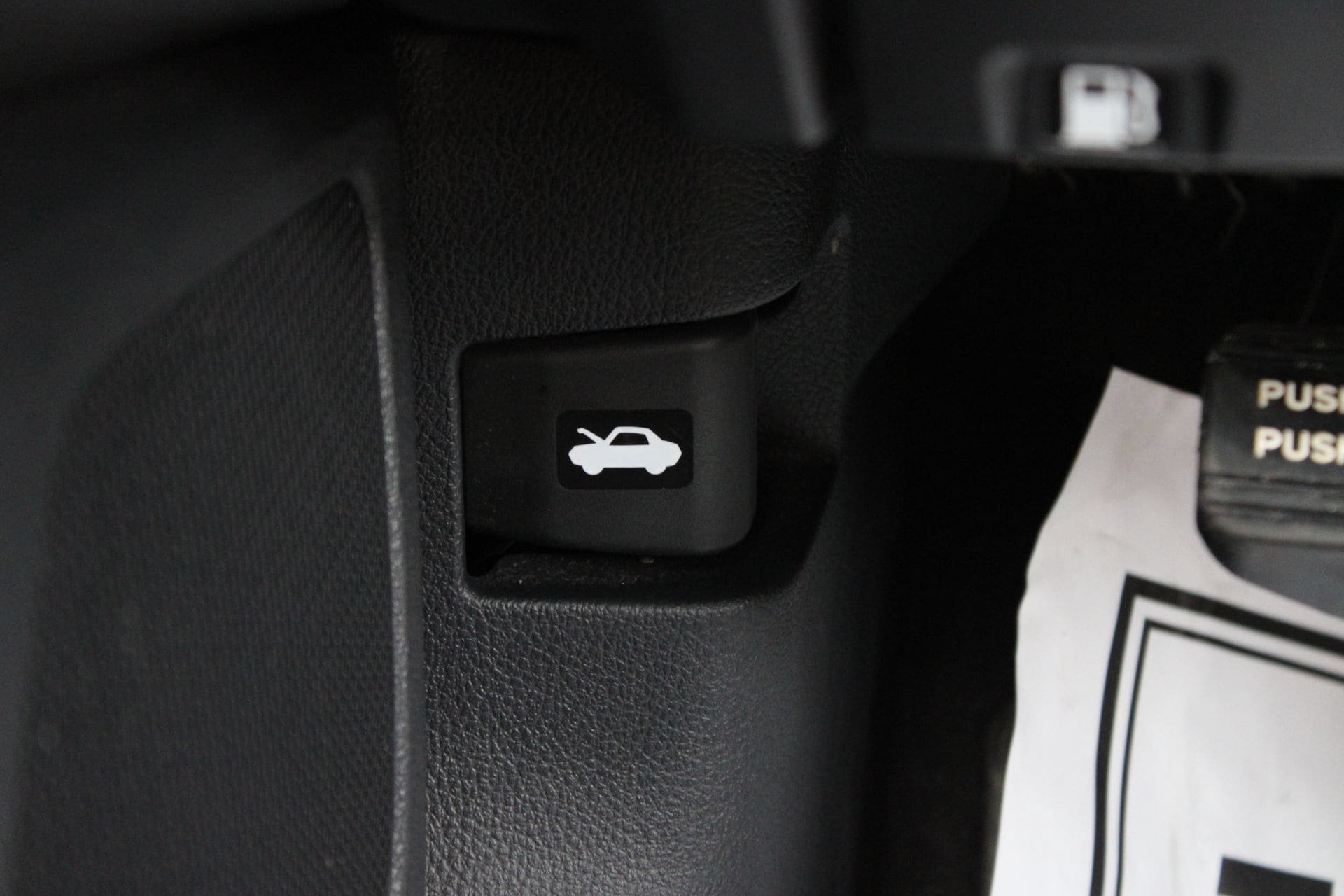 Used 2025 Nissan Altima 2.5 SV FWD image 23