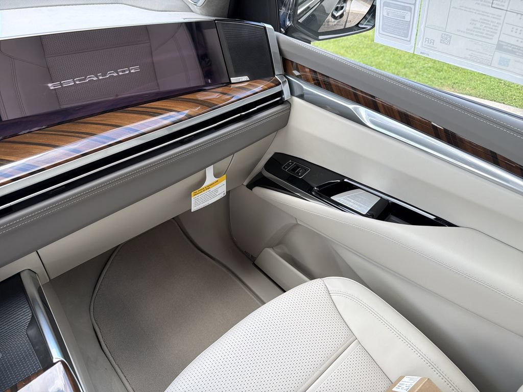 New 2026 Cadillac Escalade ESV Platinum Luxury RWD image 20