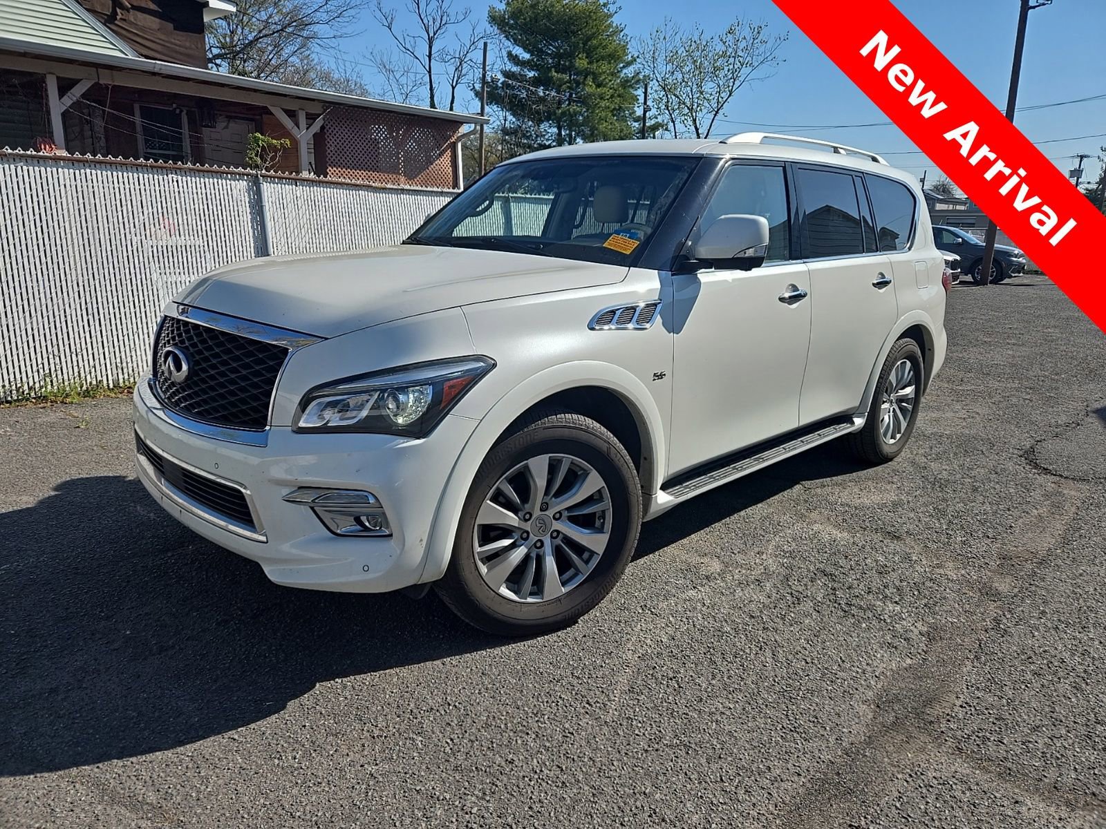 Used 2016 INFINITI QX80 Limited w/ All Season Package image 2