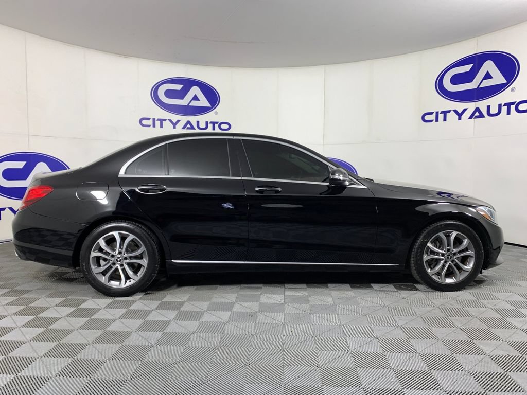 Used 2017 Mercedes-Benz C 300 Sedan image 2