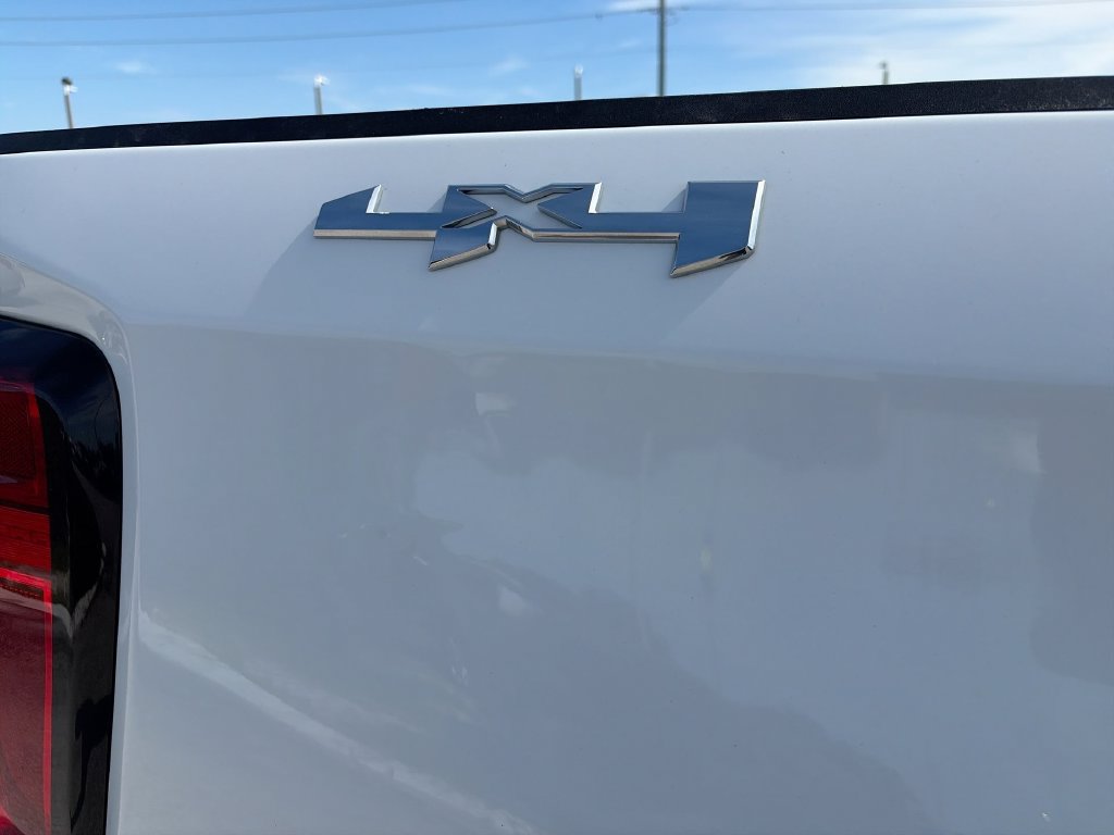 Certified 2025 GMC Sierra 1500 SLT AWD/4WD image 30