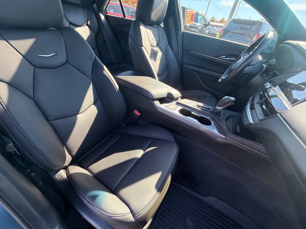 Used 2024 Cadillac CT4 Premium Luxury AWD/4WD image 32